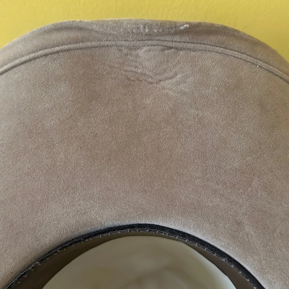 Bailey U-Rollit Brick Crown Western Cowboy Hat in Tan Velvet